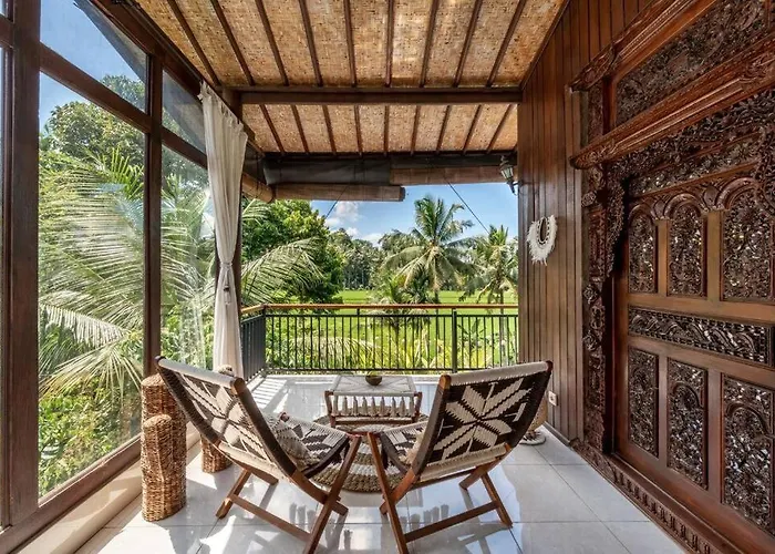 Family Paradise Villa, Shared Pool, Jungle & Rice Field Views Villa *