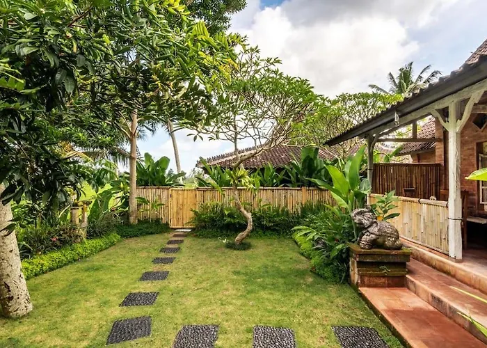 Family Paradise Villa, Shared Pool, Jungle & Rice Field Views *